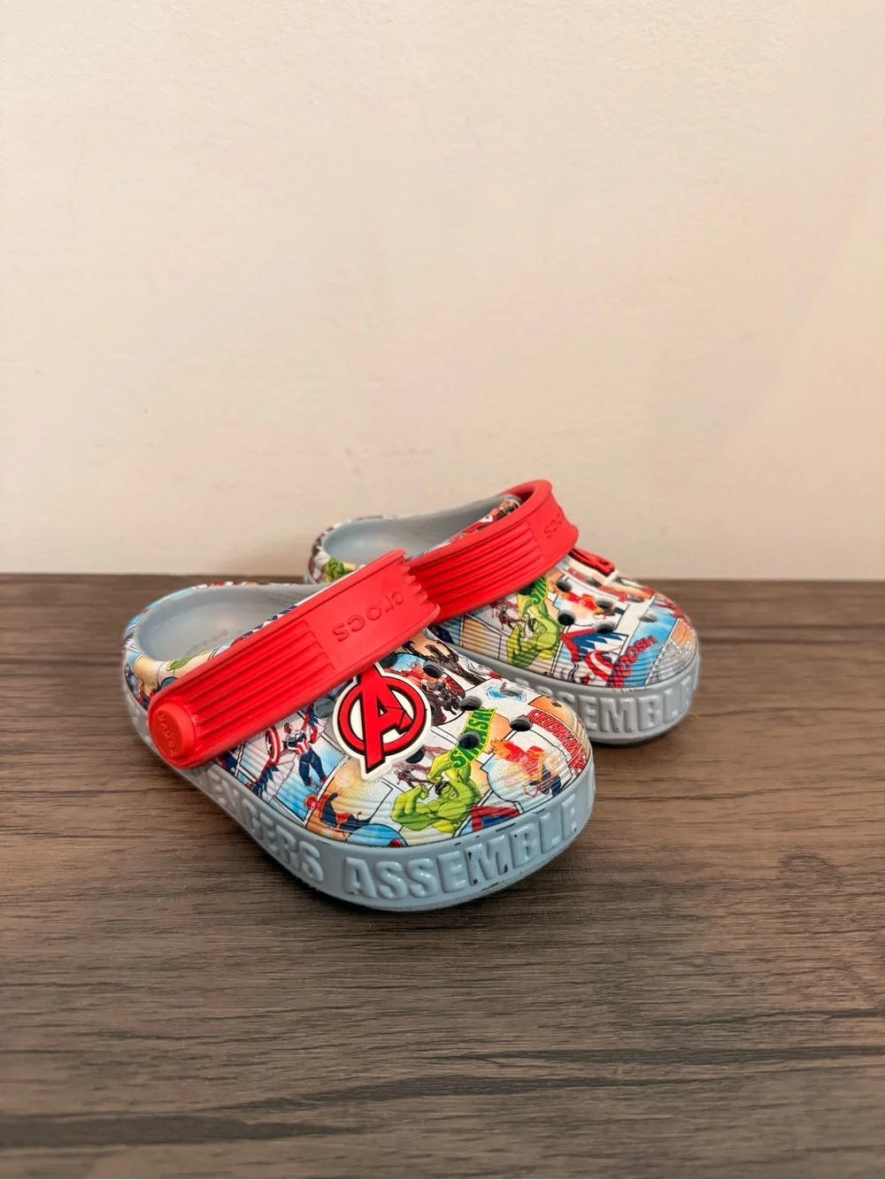 CROCS Kids Marvel Avengers Clog - Red Strap, Multi Character Print